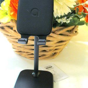 Lamacall Phone Charging Stand NIB
